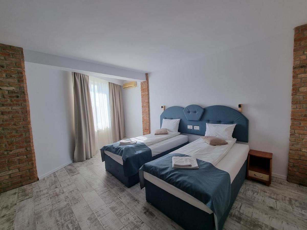 Hotel Sunrise Crisan  Ngoại thất bức ảnh