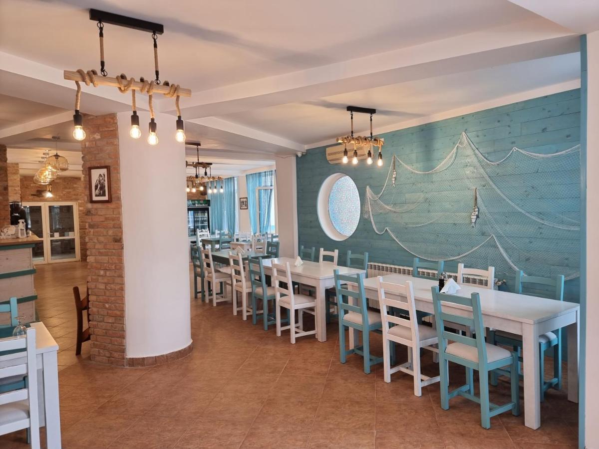 Hotel Sunrise Crisan  Ngoại thất bức ảnh